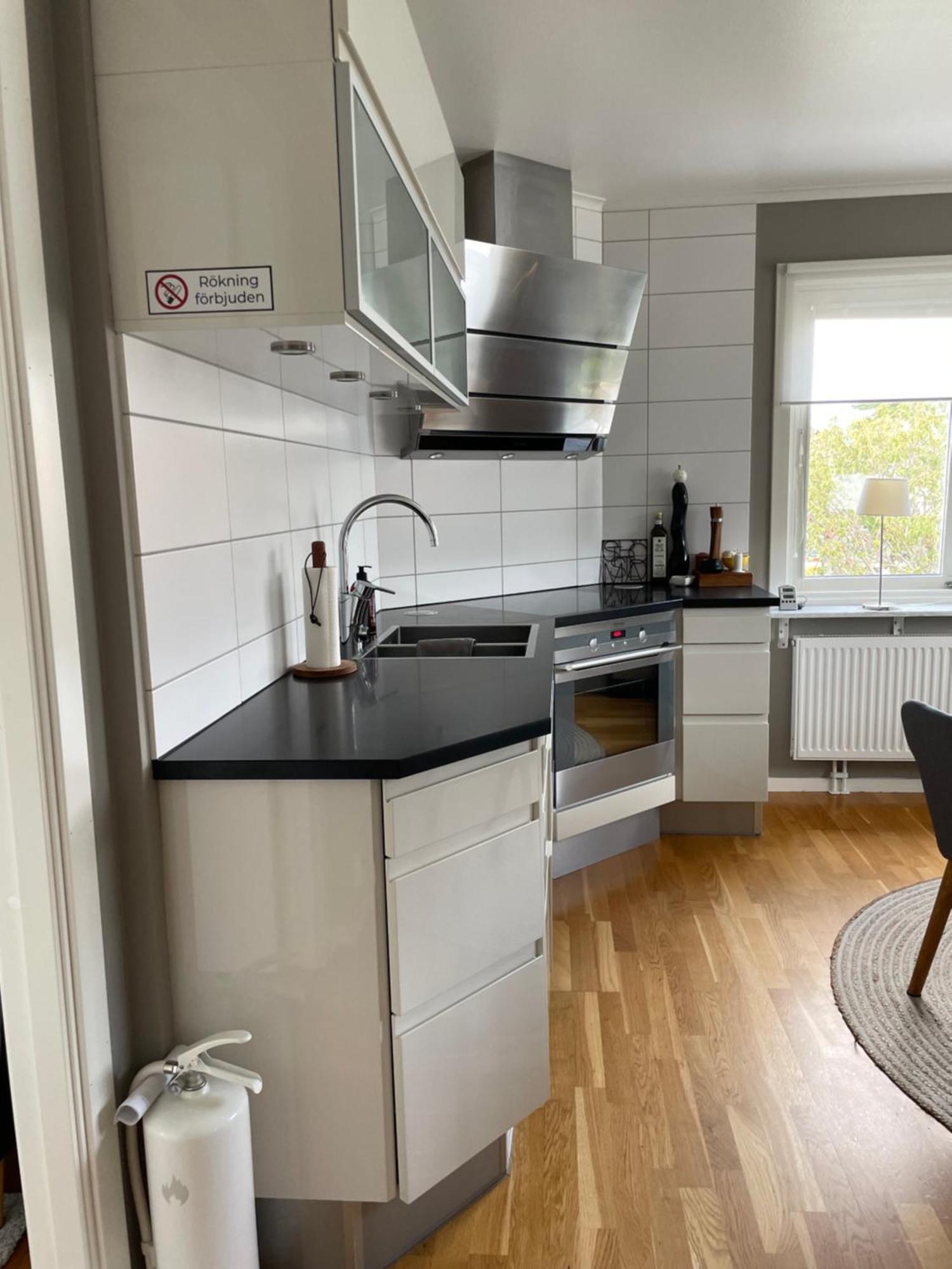 Annies Hus - Very Nice 2 Bedroom Apt Top Floor Strömstad Exterior foto